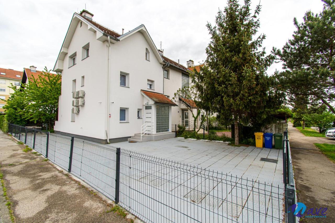 Two Bedroom Modern Apartment Near The Airport Velika Gorica Buitenkant foto